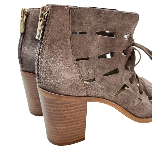 VINCE CAMUTO Genuine Leather Suede Chunky Block High Heels Gray Ankle Boots 9.5 - Picture 5 of 16